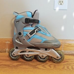 Schwinn Challenge Series Rollerblades size 8 - 9 | Blue and Silver | Womens